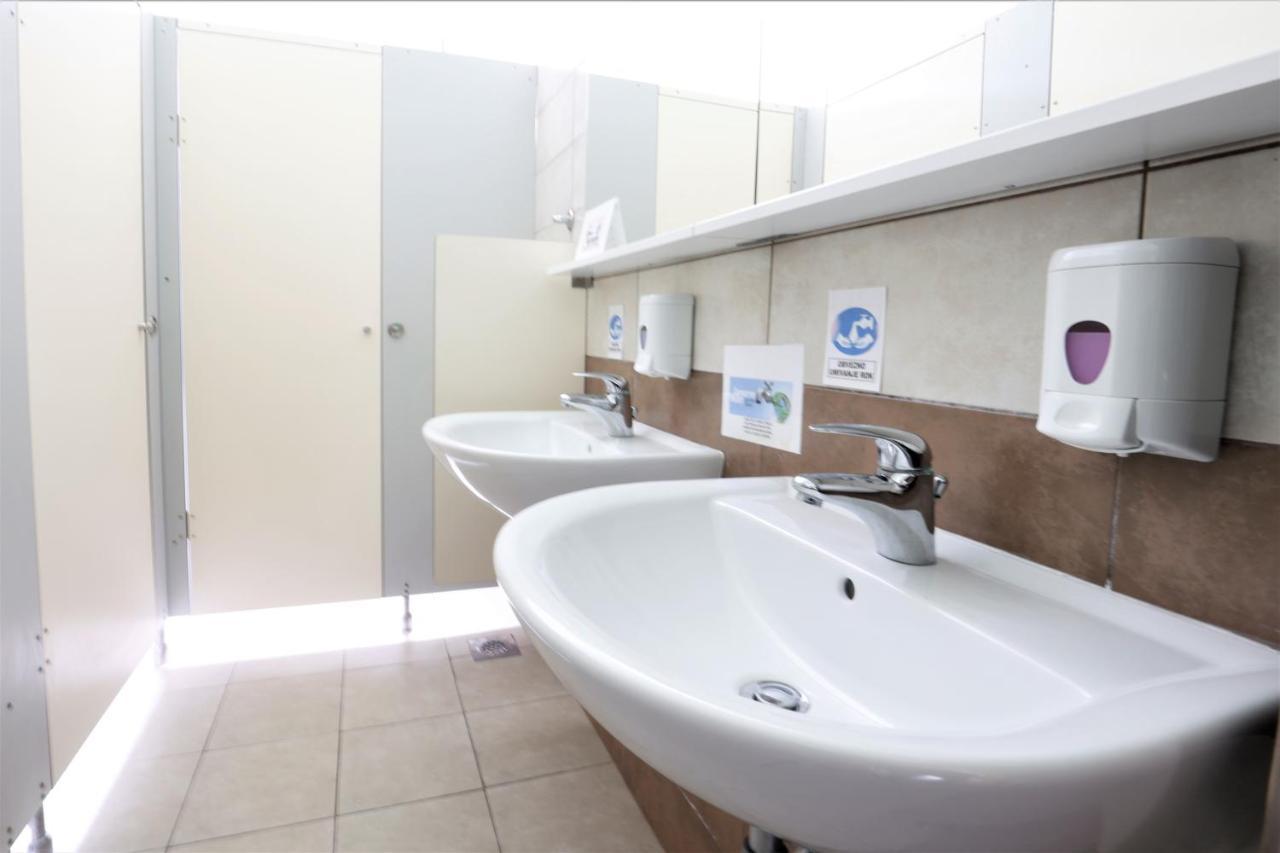 Hostel Soline Portoroz Bagian luar foto