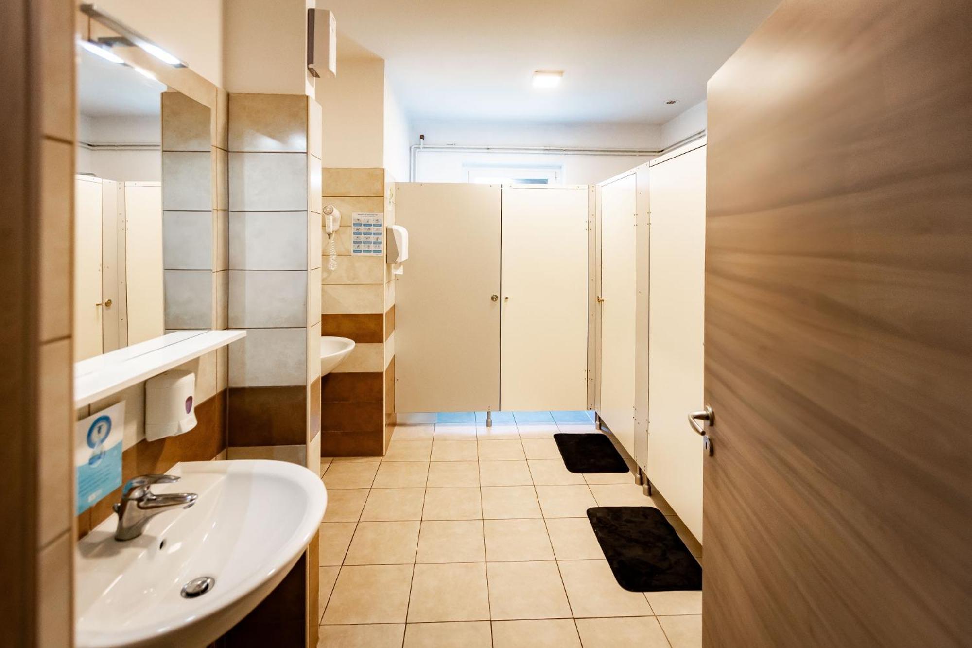 Hostel Soline Portoroz Bagian luar foto